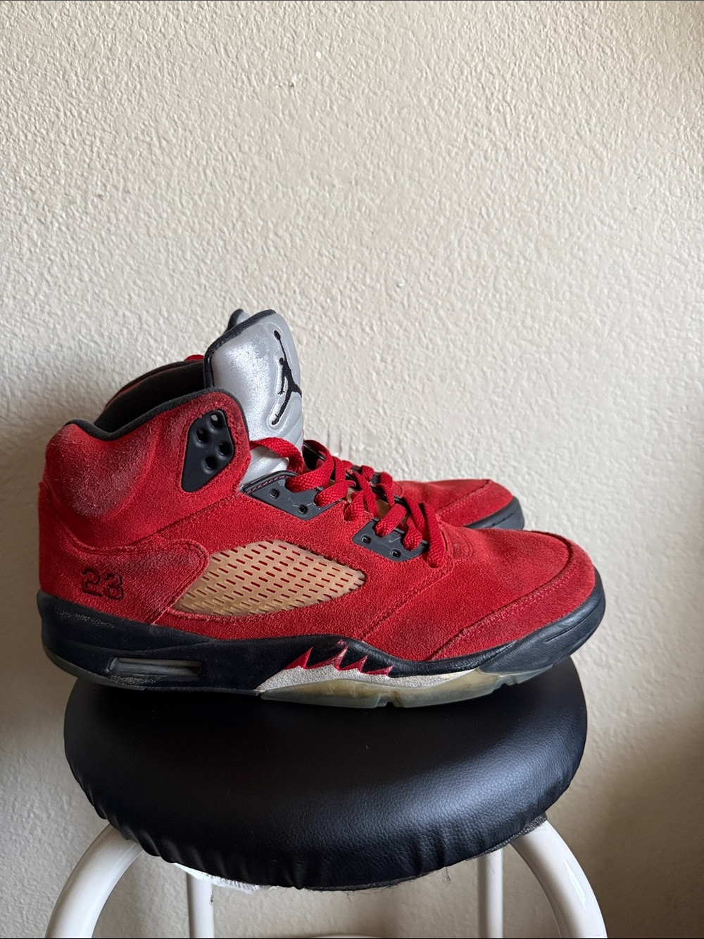 Jordan 5 Raging Bull - Picture 2 of 5